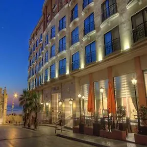 https://golden-tulip-vivaldi-hotel.hotelssaintjulians.com