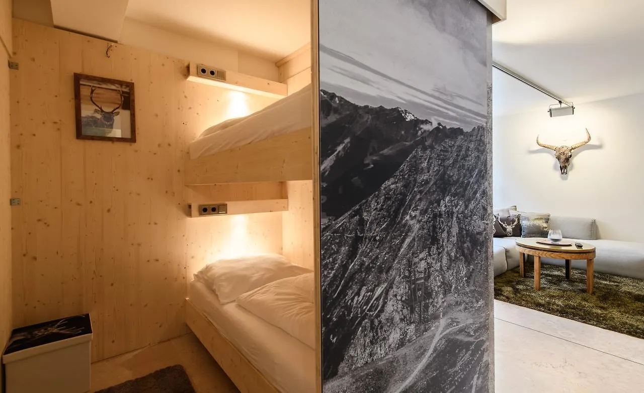 Kaiser Max Design Appartements 0*, Innsbruck